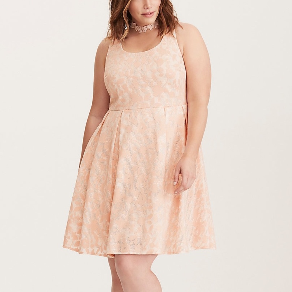 NWT TORRID TEXTURED FLORAL PRINT SKATER DRESS
